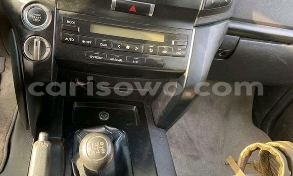 Sayi Na hannu Toyota Land Cruiser White Mota in Cotonou a Benin Sayi Na hannu Toyota Land Cruiser White Mota in Cotonou a Benin