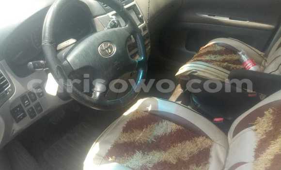 Acheter Occasion Voiture Toyota Avensis Verso Gris à Cotonou, Benin Acheter Occasion Voiture Toyota Avensis Verso Gris à Cotonou, Benin