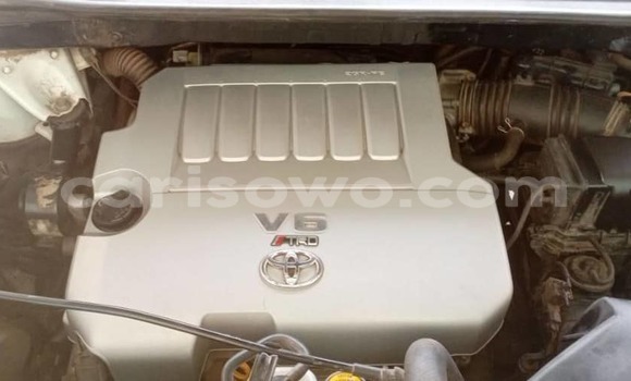 Sayi Na hannu Toyota Highlander White Mota in Cotonou a Benin Sayi Na hannu Toyota Highlander White Mota in Cotonou a Benin