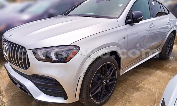 Sayi Na hannu Mercedes-Benz GLE Coupe Azurfa Mota in Cotonou a Benin