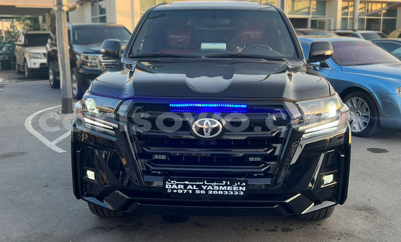 Sayi Na hannu Toyota Land Cruiser Black Mota in Cotonou a Benin Sayi Na hannu Toyota Land Cruiser Black Mota in Cotonou a Benin