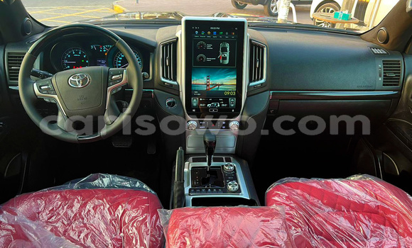 Sayi Na hannu Toyota Land Cruiser Black Mota in Cotonou a Benin Sayi Na hannu Toyota Land Cruiser Black Mota in Cotonou a Benin