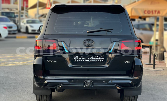 Sayi Na hannu Toyota Land Cruiser Black Mota in Cotonou a Benin Sayi Na hannu Toyota Land Cruiser Black Mota in Cotonou a Benin