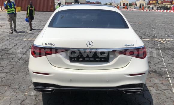 Acheter Occasion Voiture Mercedes-Benz S–Class Blanc à Cotonou, Benin Acheter Occasion Voiture Mercedes-Benz S–Class Blanc à Cotonou, Benin