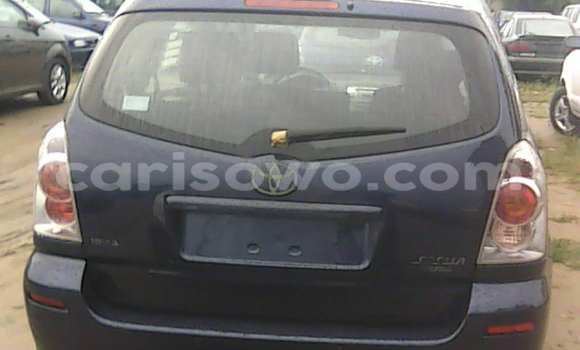 Sayi Na hannu Toyota Corolla Blue Mota in Savalou a Benin Sayi Na hannu Toyota Corolla Blue Mota in Savalou a Benin