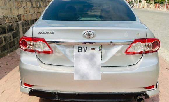 Ra Àlòkù Toyota Corolla Silver Ọkọ̀ in Cotonou ni Benin