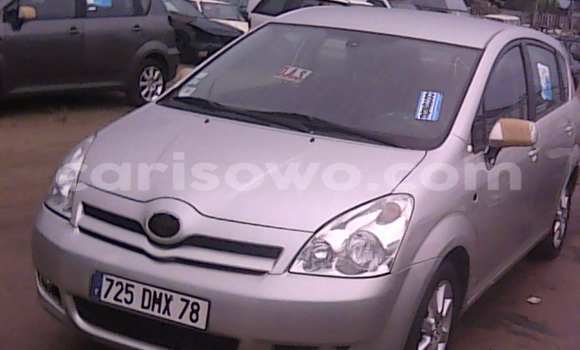 Acheter Occasion Voiture Toyota Corolla Gris à Porto Novo, Benin Acheter Occasion Voiture Toyota Corolla Gris à Porto Novo, Benin