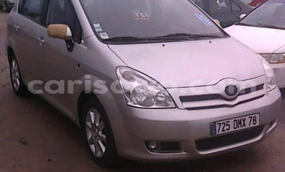 Acheter Occasion Voiture Toyota Corolla Gris à Porto Novo, Benin Acheter Occasion Voiture Toyota Corolla Gris à Porto Novo, Benin