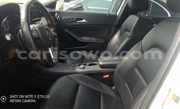 Sayi Imported Mercedes-Benz GLA-klasse White Mota in Cotonou a Benin Sayi Imported Mercedes-Benz GLA-klasse White Mota in Cotonou a Benin
