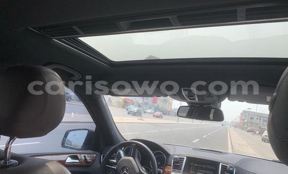 Acheter Occasion Voiture Mercedes-Benz ML–Class Blanc à Cotonou, Benin Acheter Occasion Voiture Mercedes-Benz ML–Class Blanc à Cotonou, Benin