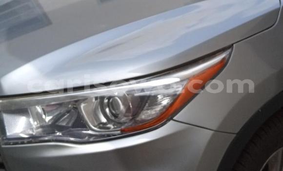 Acheter Occasion Voiture Toyota Highlander Gris à Abomey Calavi, Benin Acheter Occasion Voiture Toyota Highlander Gris à Abomey Calavi, Benin