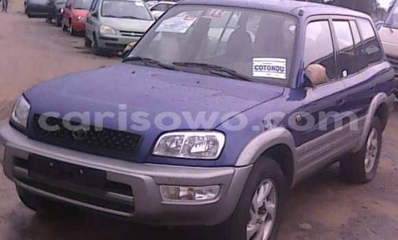 Sayi Na hannu Toyota RAV4 Blue Mota in Porto Novo a Benin Sayi Na hannu Toyota RAV4 Blue Mota in Porto Novo a Benin