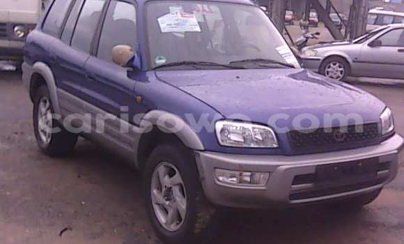Sayi Na hannu Toyota RAV4 Blue Mota in Porto Novo a Benin Sayi Na hannu Toyota RAV4 Blue Mota in Porto Novo a Benin