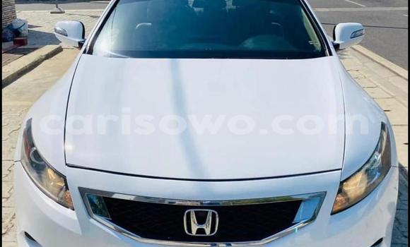 Sayi Na hannu Honda Accord White Mota in Cotonou a Benin