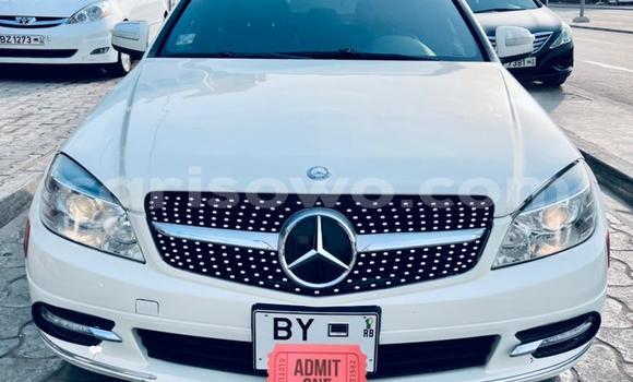 Acheter Neuf Voiture Mercedes-Benz C-Classe Blanc à Cotonou, Benin