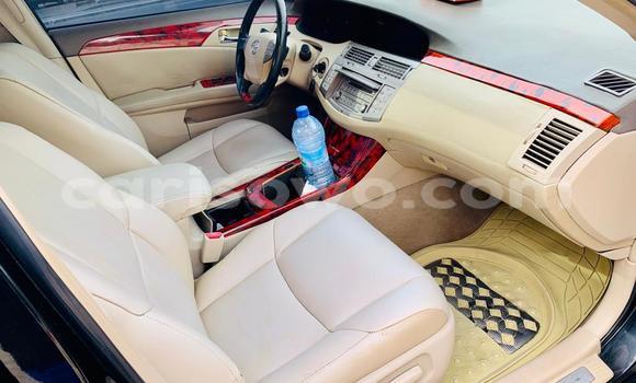 Ra Àlòkù Toyota Avalon Black Ọkọ̀ in Cotonou ni Benin Ra Àlòkù Toyota Avalon Black Ọkọ̀ in Cotonou ni Benin