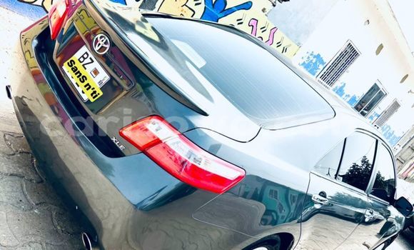 Sayi Sabo Toyota Camry Azurfa Mota in Cotonou a Benin Sayi Sabo Toyota Camry Azurfa Mota in Cotonou a Benin
