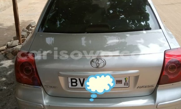 Ra Àlòkù Toyota Avensis Silver Ọkọ̀ in Cotonou ni Benin Ra Àlòkù Toyota Avensis Silver Ọkọ̀ in Cotonou ni Benin