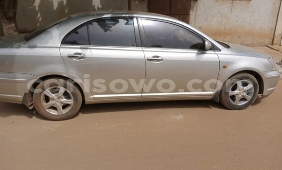 Ra Àlòkù Toyota Avensis Silver Ọkọ̀ in Cotonou ni Benin Ra Àlòkù Toyota Avensis Silver Ọkọ̀ in Cotonou ni Benin