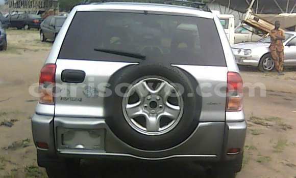 Acheter Occasion Voiture Toyota RAV4 Gris à Porto Novo, Benin Acheter Occasion Voiture Toyota RAV4 Gris à Porto Novo, Benin