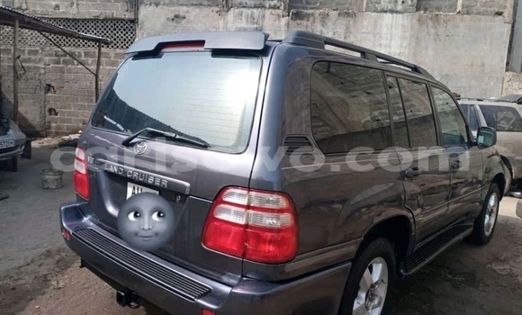 Sayi Na hannu Toyota Land Cruiser Blue Mota in Cotonou a Benin Sayi Na hannu Toyota Land Cruiser Blue Mota in Cotonou a Benin