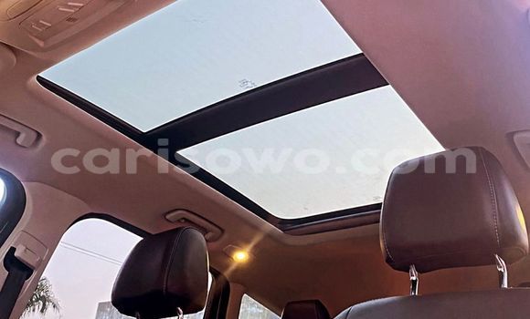 Acheter Occasion Voiture Ford Escape Blanc à Abomey Calavi, Benin Acheter Occasion Voiture Ford Escape Blanc à Abomey Calavi, Benin