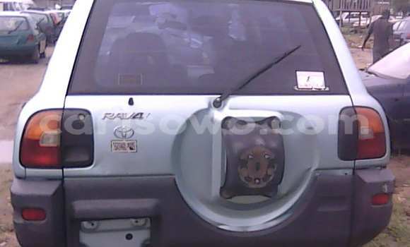 Ra Àlòkù Toyota RAV4 Silver Ọkọ̀ in Porto Novo ni Benin Ra Àlòkù Toyota RAV4 Silver Ọkọ̀ in Porto Novo ni Benin