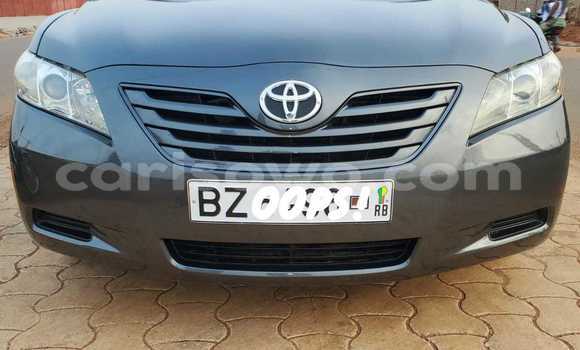 Ra Tuntun Toyota Camry Alagara Ọkọ̀ in Cotonou ni Benin
