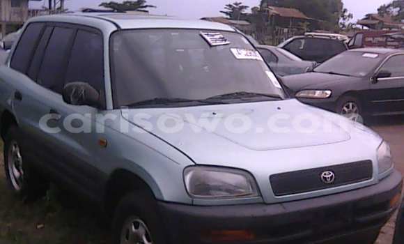 Ra Àlòkù Toyota RAV4 Silver Ọkọ̀ in Porto Novo ni Benin Ra Àlòkù Toyota RAV4 Silver Ọkọ̀ in Porto Novo ni Benin