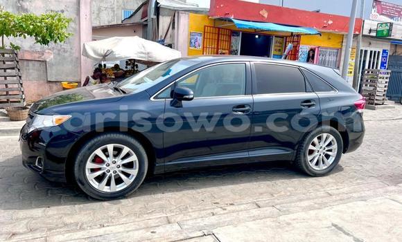Ra Tuntun Toyota Venza Black Ọkọ̀ in Cotonou ni Benin Ra Tuntun Toyota Venza Black Ọkọ̀ in Cotonou ni Benin