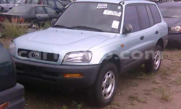 Ra Àlòkù Toyota RAV4 Silver Ọkọ̀ in Porto Novo ni Benin Ra Àlòkù Toyota RAV4 Silver Ọkọ̀ in Porto Novo ni Benin