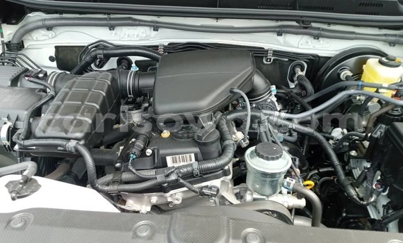 Acheter Occasion Voiture Toyota Land Cruiser Prado Blanc à Cotonou, Benin Acheter Occasion Voiture Toyota Land Cruiser Prado Blanc à Cotonou, Benin