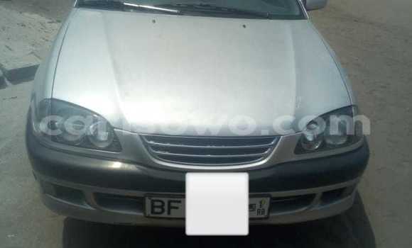 Acheter Occasion Voiture Toyota Avensis Gris à Cotonou, Benin Acheter Occasion Voiture Toyota Avensis Gris à Cotonou, Benin