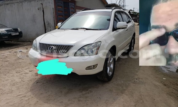 Ra Àlòkù Lexus RX 330 funfun Ọkọ̀ in Cotonou ni Benin