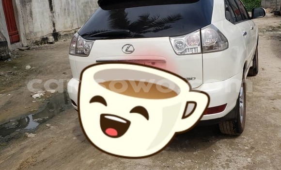 Ra Àlòkù Lexus RX 330 funfun Ọkọ̀ in Cotonou ni Benin Ra Àlòkù Lexus RX 330 funfun Ọkọ̀ in Cotonou ni Benin