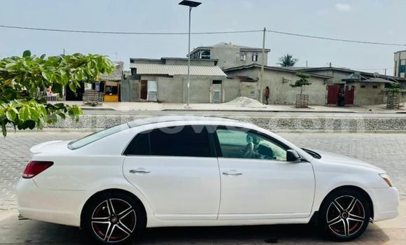 Acheter Occasion Voiture Toyota Avalon Blanc à Abomey Calavi, Benin Acheter Occasion Voiture Toyota Avalon Blanc à Abomey Calavi, Benin