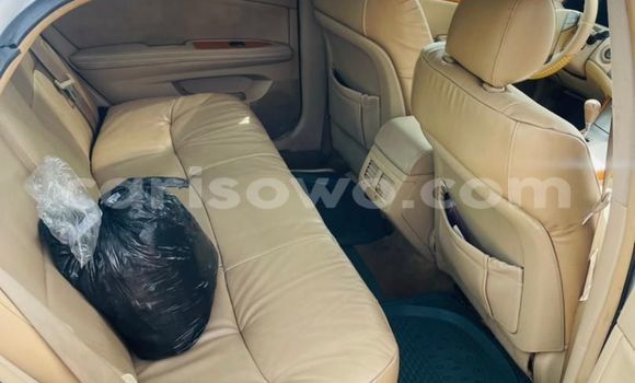 Acheter Occasion Voiture Toyota Avalon Blanc à Abomey Calavi, Benin Acheter Occasion Voiture Toyota Avalon Blanc à Abomey Calavi, Benin