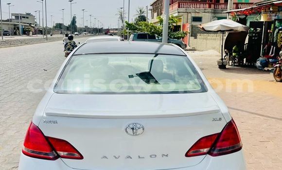 Acheter Occasion Voiture Toyota Avalon Blanc à Abomey Calavi, Benin Acheter Occasion Voiture Toyota Avalon Blanc à Abomey Calavi, Benin