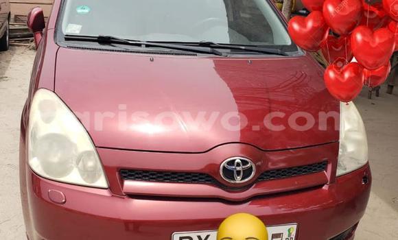 Sayi Na hannu Toyota Corolla Verso Red Mota in Abomey Calavi a Benin