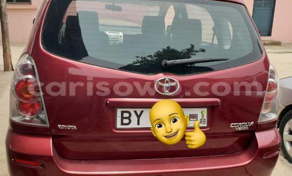 Sayi Na hannu Toyota Corolla Verso Red Mota in Abomey Calavi a Benin Sayi Na hannu Toyota Corolla Verso Red Mota in Abomey Calavi a Benin