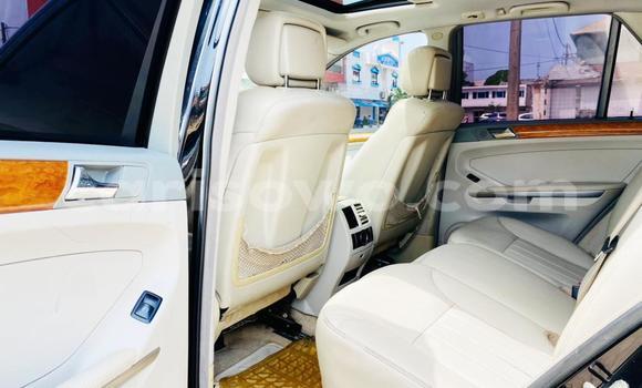 Sayi Na hannu Mercedes-Benz ML–Class Black Mota in Abomey Calavi a Benin