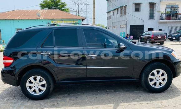Sayi Na hannu Mercedes-Benz ML–Class Black Mota in Abomey Calavi a Benin Sayi Na hannu Mercedes-Benz ML–Class Black Mota in Abomey Calavi a Benin