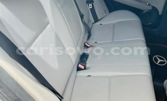 Sayi Na hannu Mercedes-Benz C–Class White Mota in Cotonou a Benin Sayi Na hannu Mercedes-Benz C–Class White Mota in Cotonou a Benin