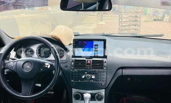 Sayi Na hannu Mercedes-Benz C–Class White Mota in Cotonou a Benin Sayi Na hannu Mercedes-Benz C–Class White Mota in Cotonou a Benin