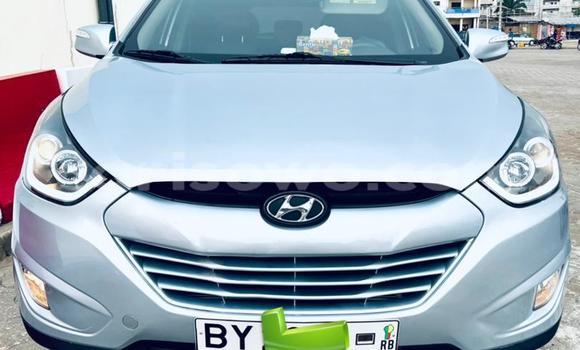 Sayi Na hannu Hyundai Tucson Azurfa Mota in Abomey Calavi a Benin Sayi Na hannu Hyundai Tucson Azurfa Mota in Abomey Calavi a Benin
