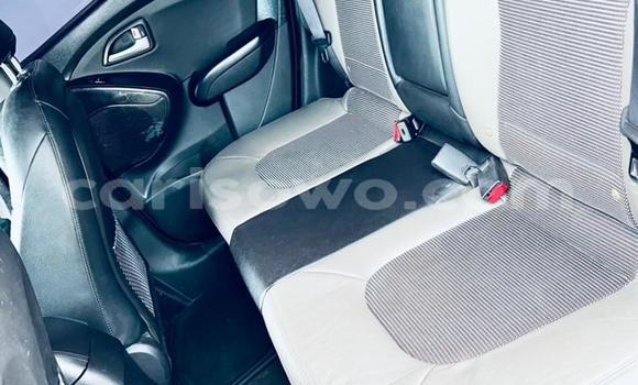 Sayi Na hannu Hyundai Tucson Azurfa Mota in Abomey Calavi a Benin Sayi Na hannu Hyundai Tucson Azurfa Mota in Abomey Calavi a Benin