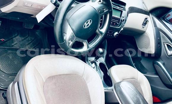 Sayi Na hannu Hyundai Tucson Azurfa Mota in Abomey Calavi a Benin Sayi Na hannu Hyundai Tucson Azurfa Mota in Abomey Calavi a Benin