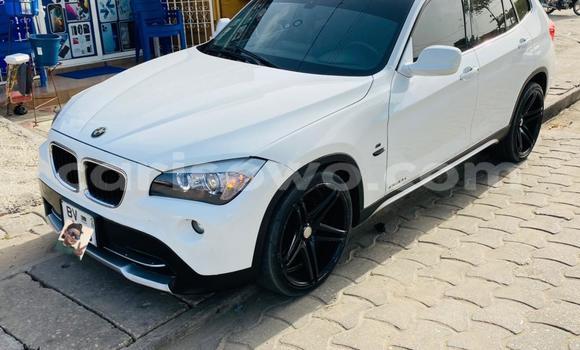 Acheter Occasion Voiture BMW X1 Blanc à Cotonou, Benin Acheter Occasion Voiture BMW X1 Blanc à Cotonou, Benin