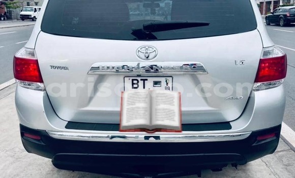 Acheter Occasion Voiture Toyota Highlander Gris à Cotonou, Benin Acheter Occasion Voiture Toyota Highlander Gris à Cotonou, Benin