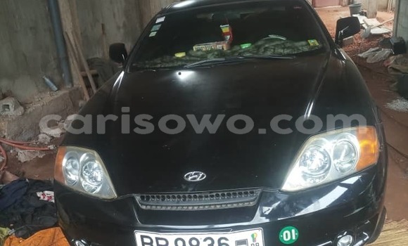Sayi Na hannu Hyundai Coupe Azurfa Mota in Abomey Calavi a Benin